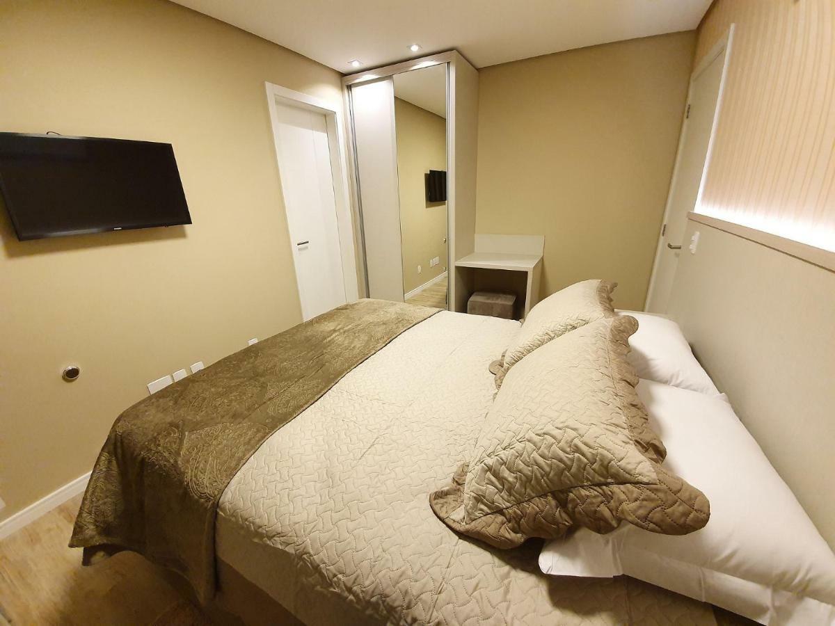 Apto Luxo 800M R. Coberta | 2 Suites | Mobiliado Gramado Eksteriør billede